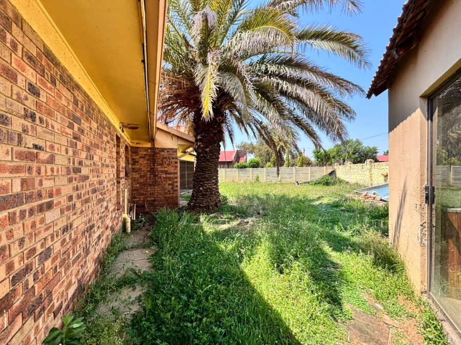 4 Bedroom Property for Sale in Parys Free State